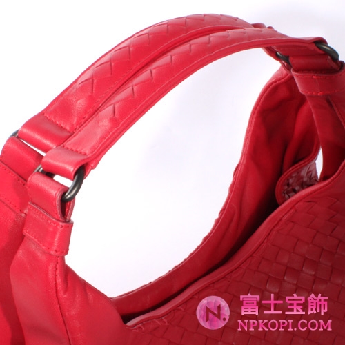 Bottega Veneta/ボッテガ・ヴェネタ  ラムスキン ショルダーバッグ フューシャピンク 125787V00166464 